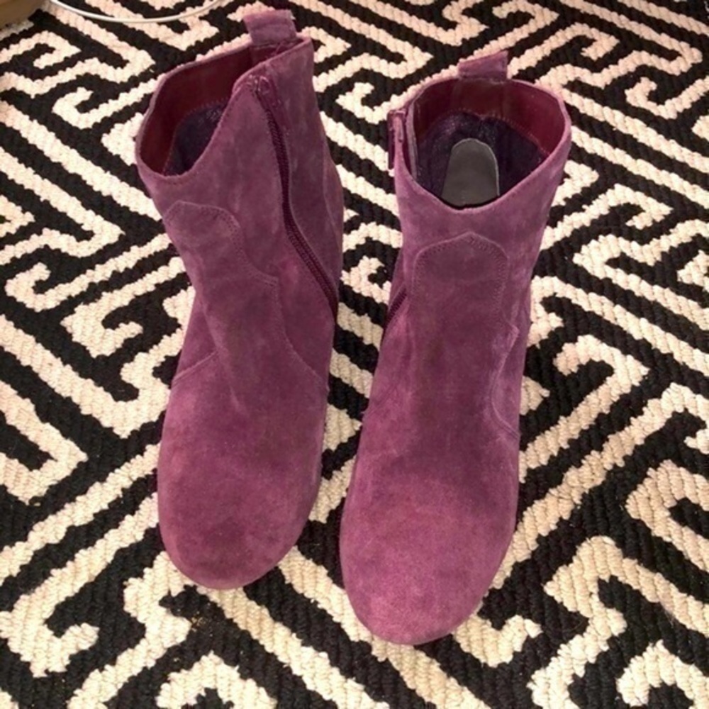 Steve Madden Eggplant Purple Suede Booties size 6